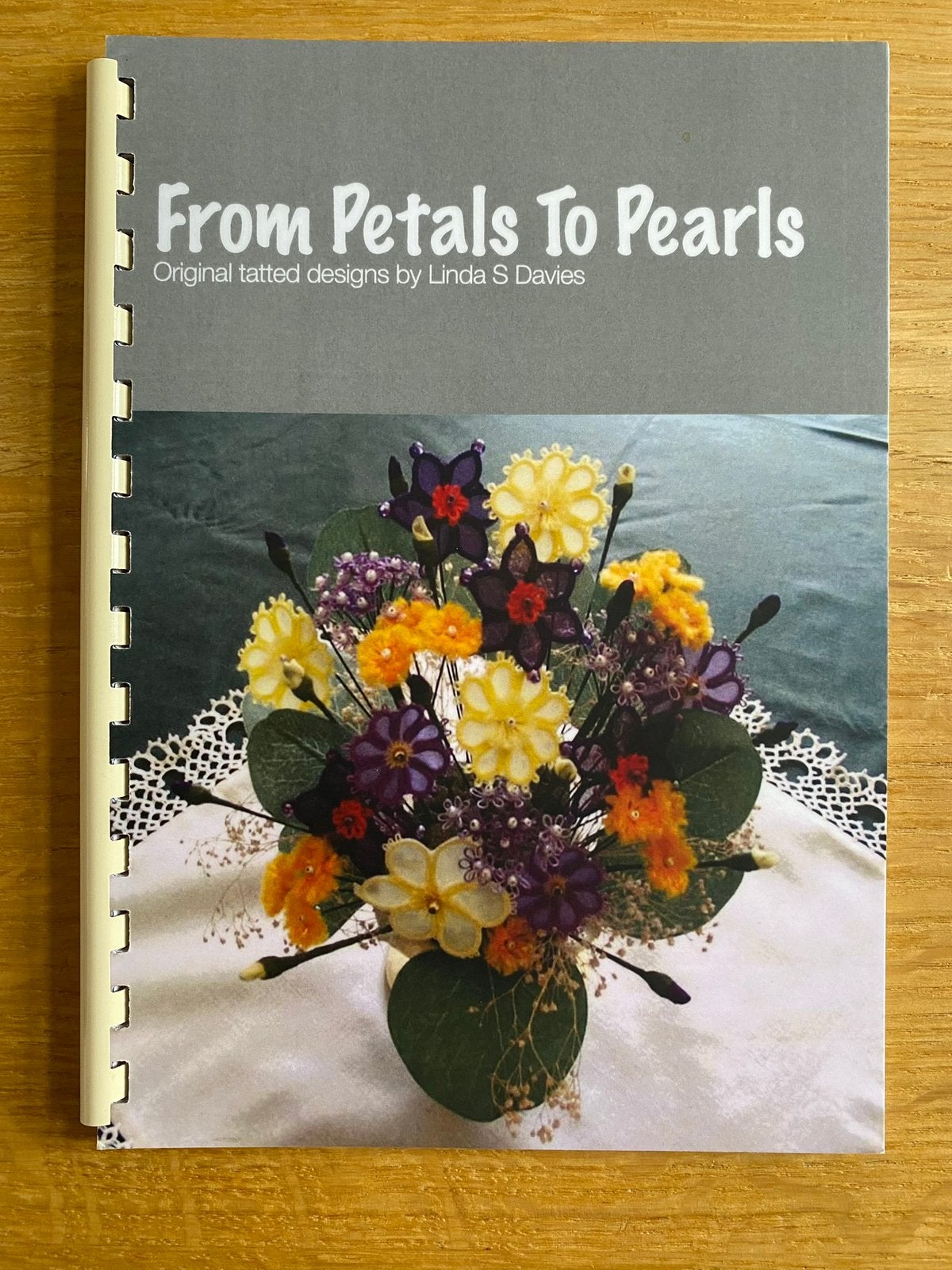 Frivolité Tatting Linda S. Davies - From petals to pearls, Boeken, Ophalen of Verzenden, Nieuw