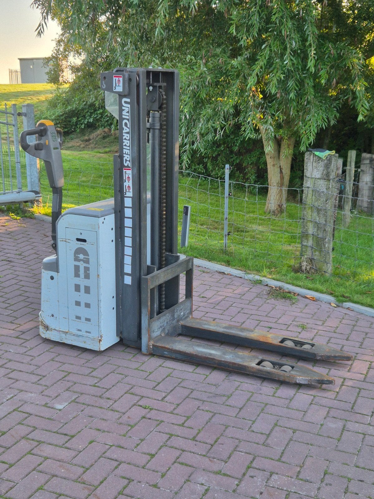 stapelaar atlet, Ophalen, Stapelaar, 1000 tot 2000 kg, Elektrisch