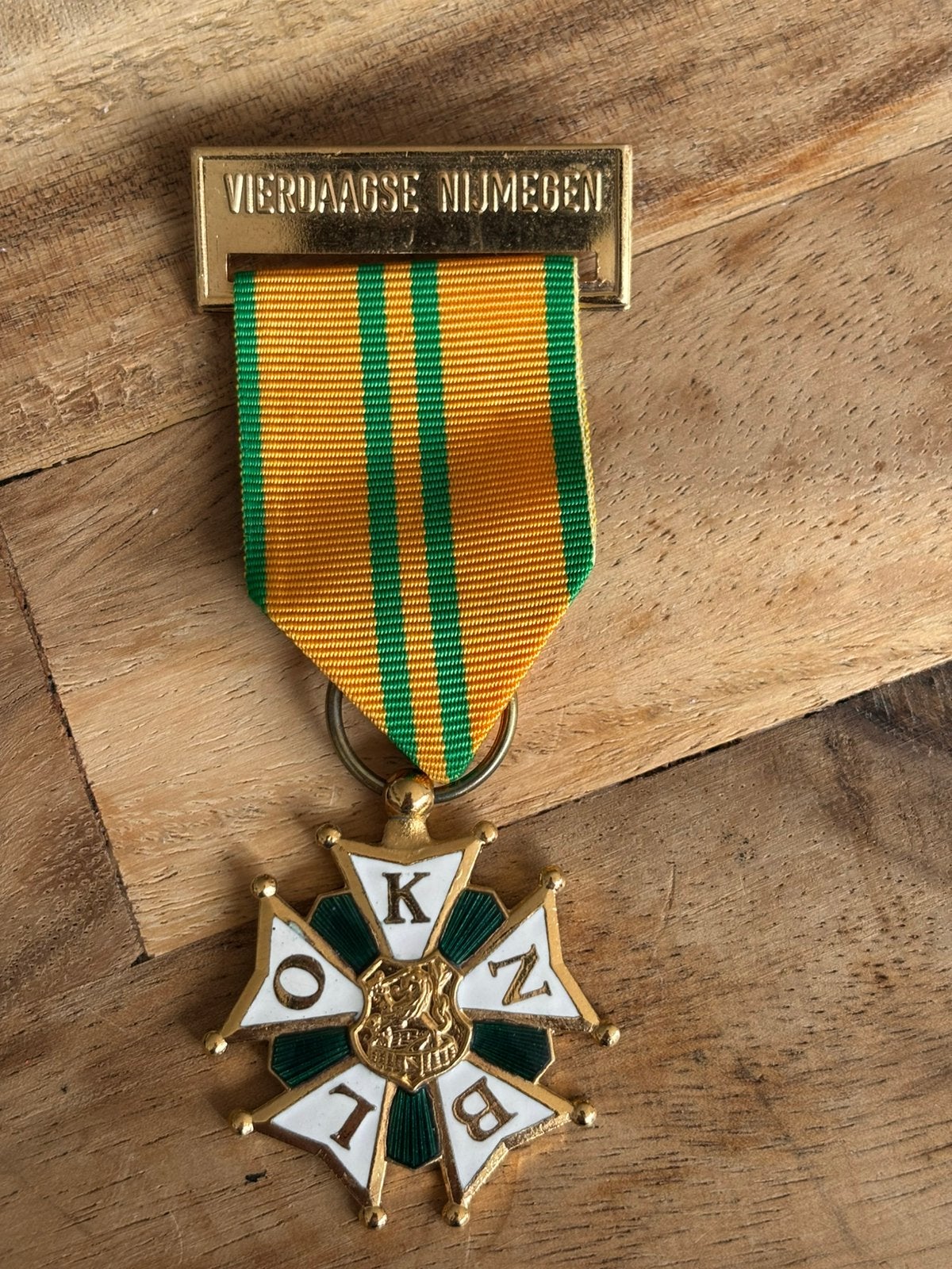 Medaille nijmeegse vierdaagse 10e deelname, Verzamelen, Verzenden, Landmacht, Nederland, Lintje, Medaille of Wings