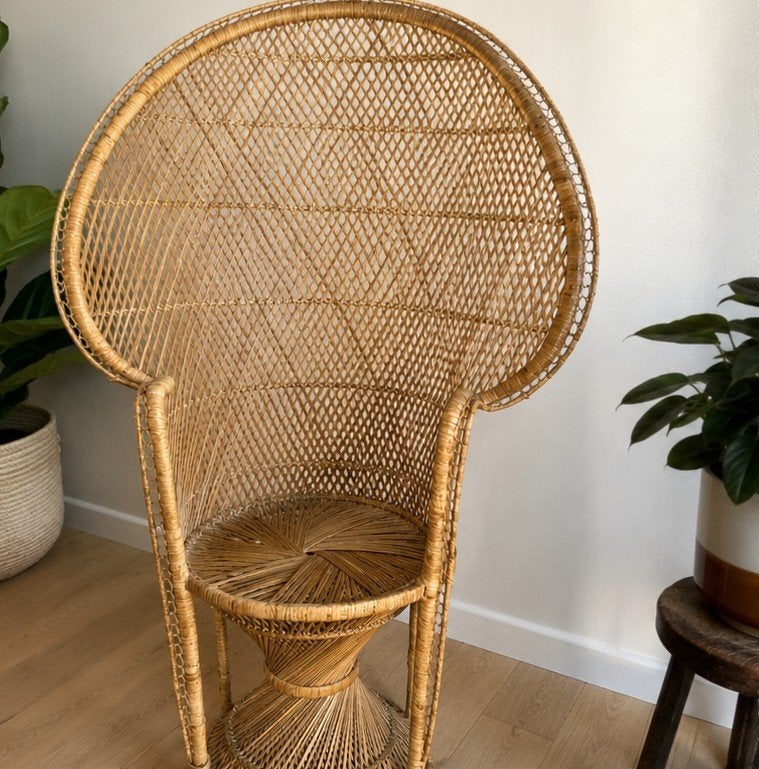 Pauwstoel retro vintage seventies rotan, Ophalen, Rotan