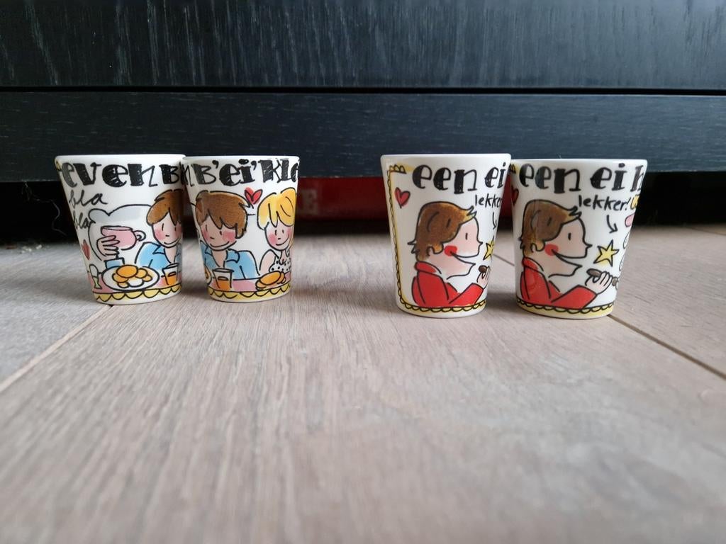 Eierdopjes Blond Amsterdam, Ophalen, Aardewerk