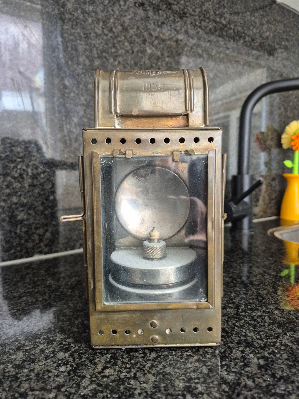 Vintage OSMKERA seinlamp uit 1958 - groen glas mist stukje, Ophalen of Verzenden