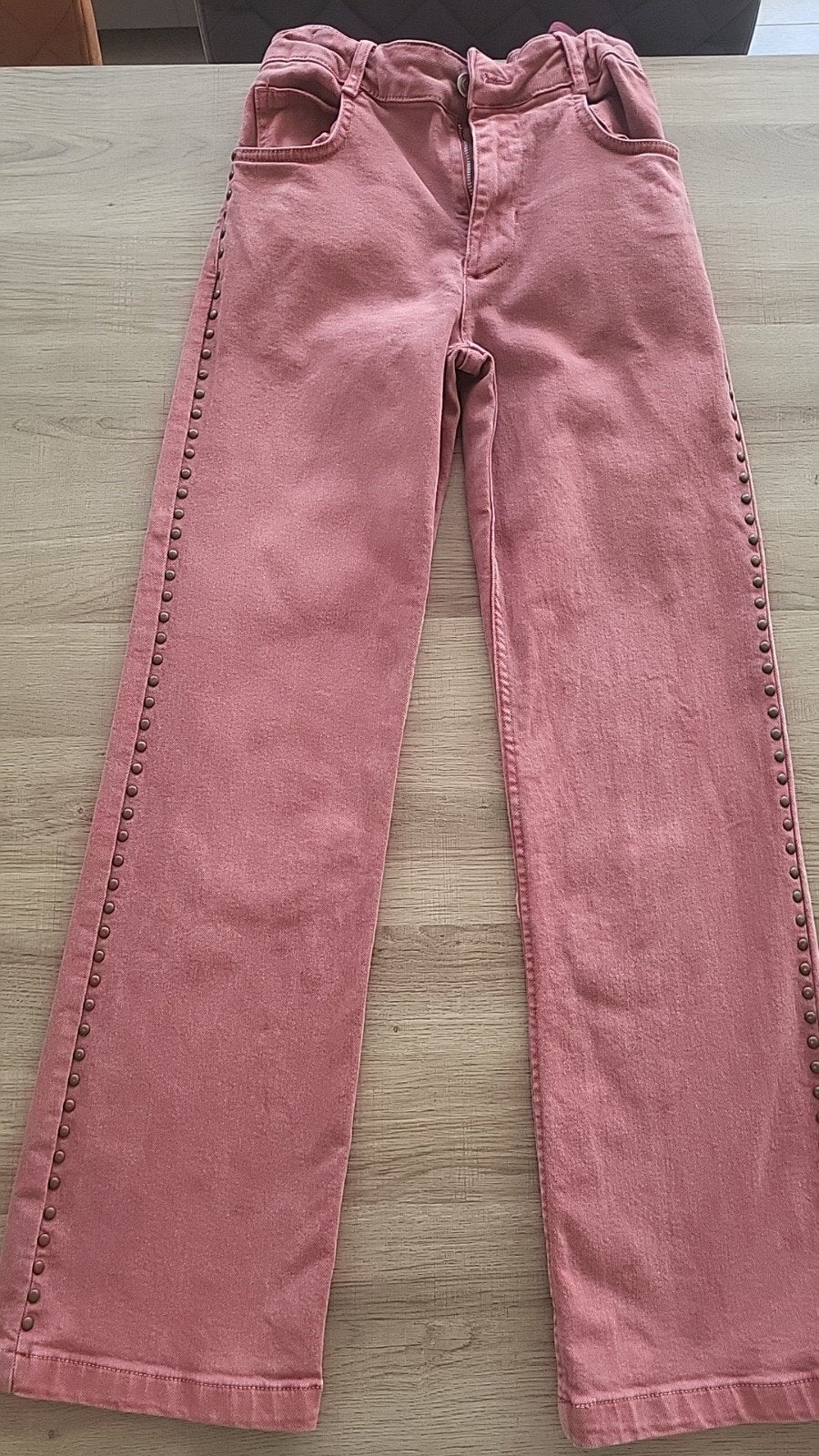 Zara roze broek met studs - Maat 156cm, Kleding | Dames, Zara, Ophalen of Verzenden, Roze, Maat 34 (XS) of kleiner