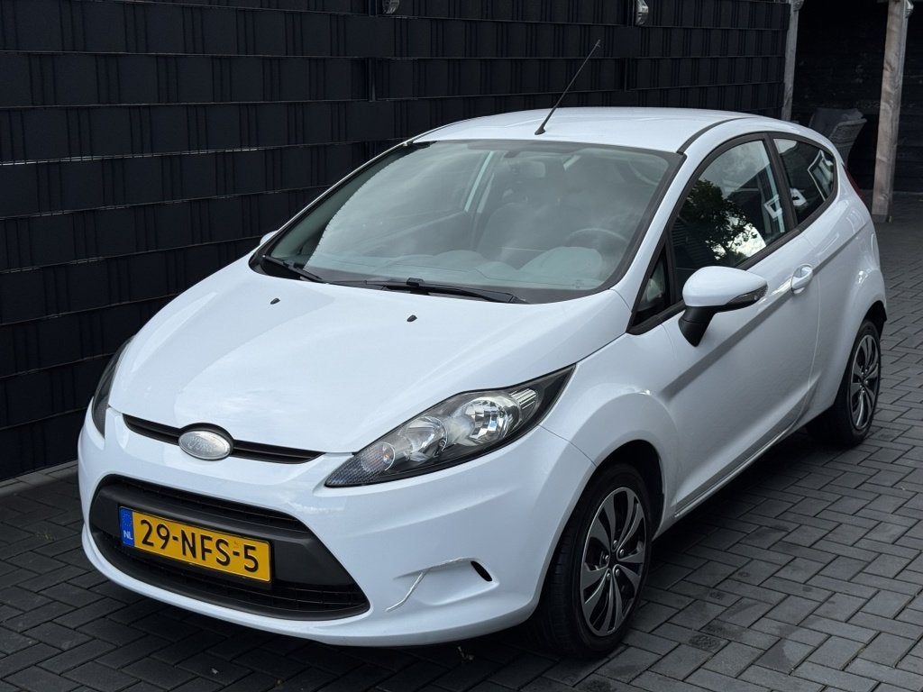 Ford Fiesta 1.25 Limited| WIT| 3DRS| AIRCO| ELEK PAKKET| NAP, Euro 5, Gebruikt, 4 cilinders, 60 pk