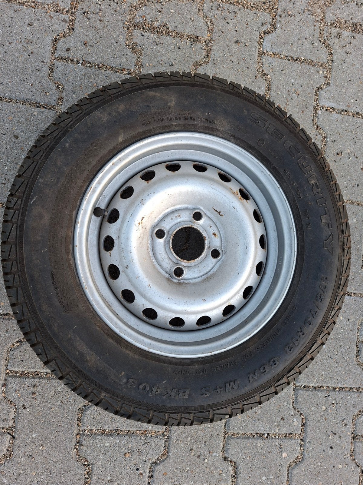 Security M+S band op velg 175/70R13, Ophalen, Gebruikt
