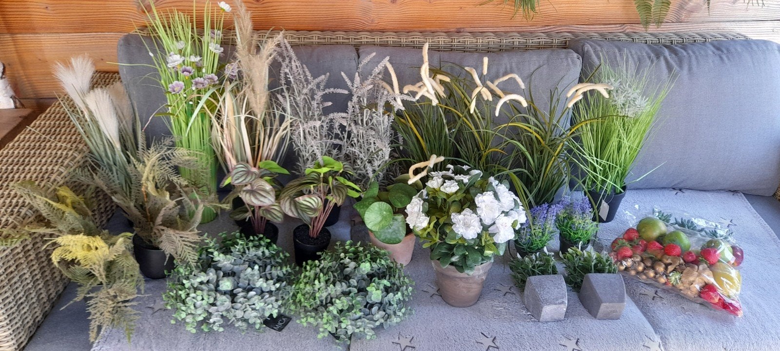Grote doos vol met kunstplanten decoratie, Ophalen of Verzenden