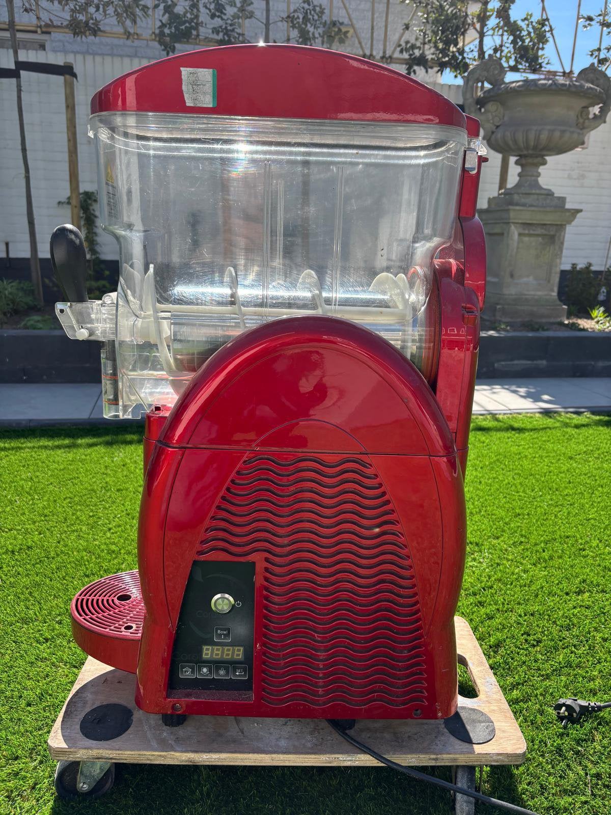 Slushmachine My Granita professional rood, Ophalen, Gebruikt