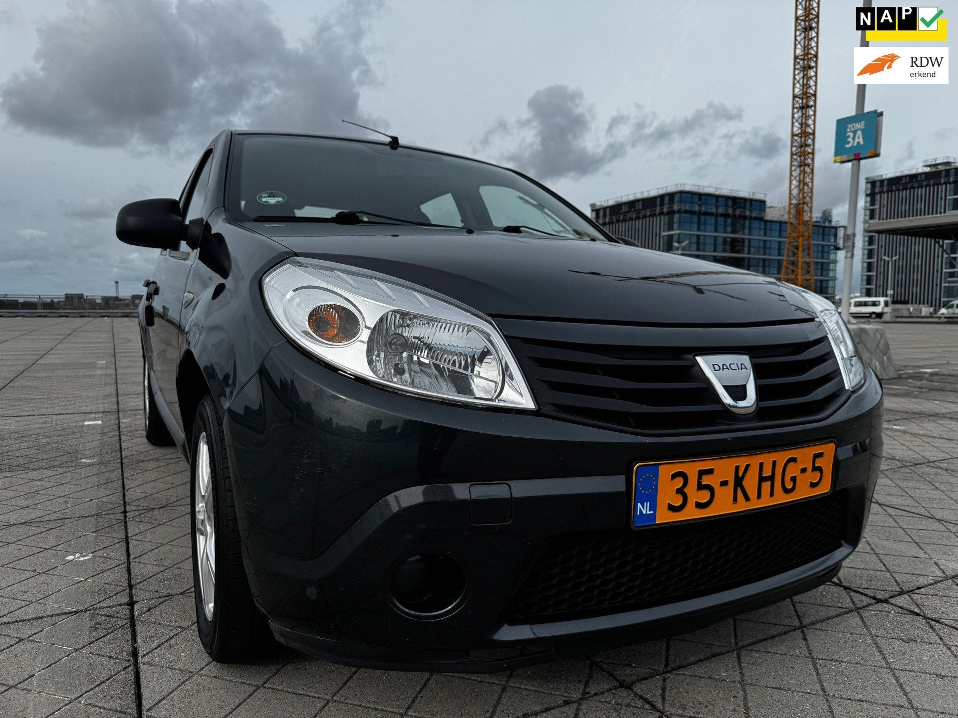 Dacia Sandero 1.2 Ambiance AIRCO TREKHAAK NAP APK, Auto's, Voorwielaandrijving, Dealer onderhouden, Stof, Gebruikt