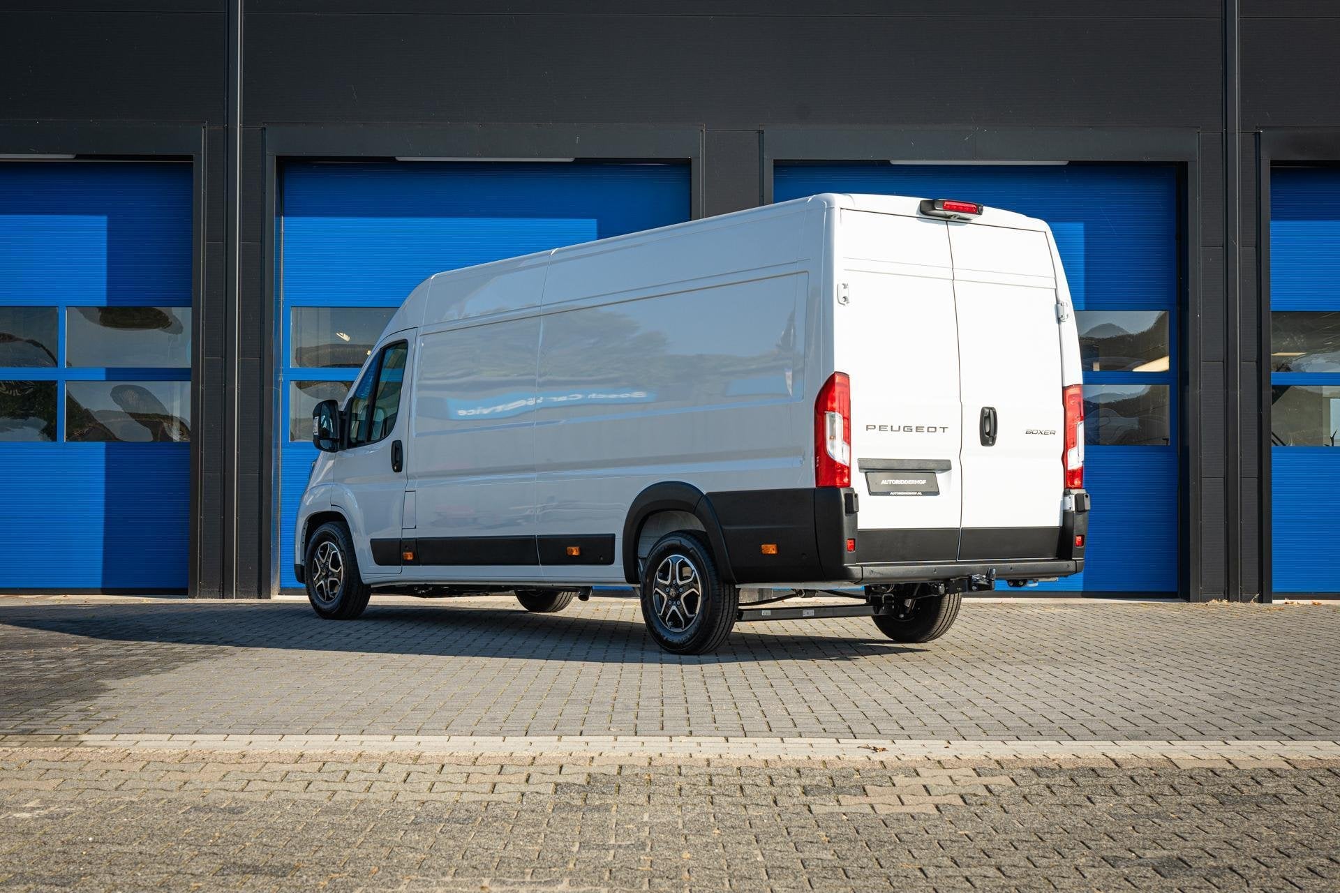 Peugeot Boxer L4H2 2.2 BlueHDi 180 EAT8 Vol opties BPM vrij!, Auto's, Dealer onderhouden, Stof, Gebruikt, 4 cilinders
