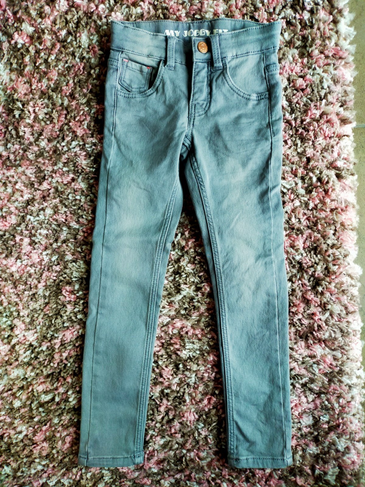 Zgan! Mooie "joggy fit"jeans van Hema! Mt 110, Broek, Meisje, Ophalen of Verzenden, Zo goed als nieuw