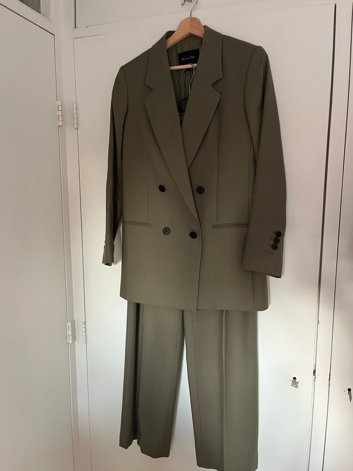 Massimo Dutti Pak, Kleding | Dames, Ophalen of Verzenden, Zo goed als nieuw, Groen, Kostuum of Pak