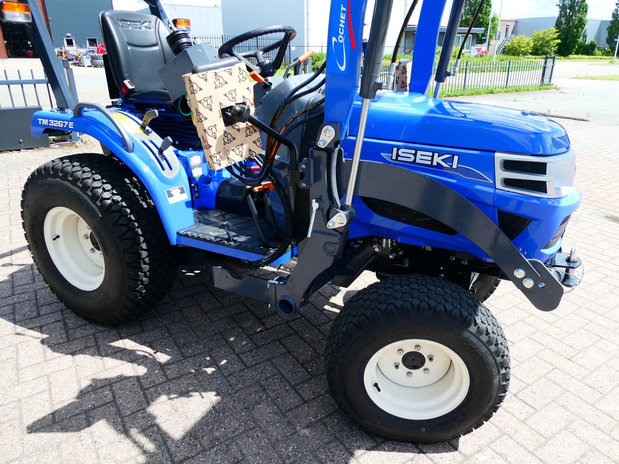Iseki TM3267E 4wd / 0001 Draaiuren / Vooorlader, Overige merken, Gebruikt, De Maalstroom 3
8255 RN  Swifterbant, VM Service