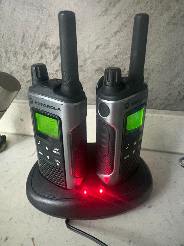 Motorola TLKR Walkie Talkie Set - groot bereik, Compleet, Telecommunicatie, Portofoons en Walkie-talkies, Ophalen of Verzenden