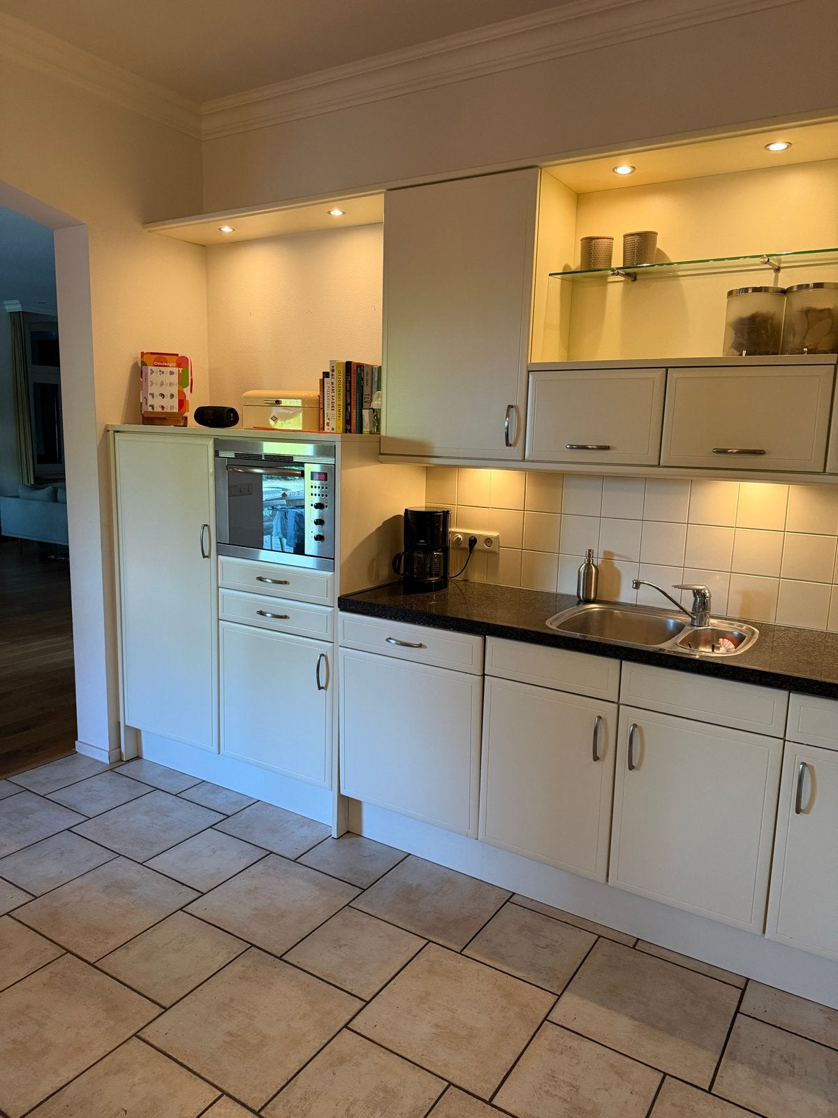 Te koop: complete hoekkeuken inclusief inbouwapparatuur, Huis en Inrichting, Keuken | Complete keukens, Ophalen, Gebruikt, Hoekkeuken