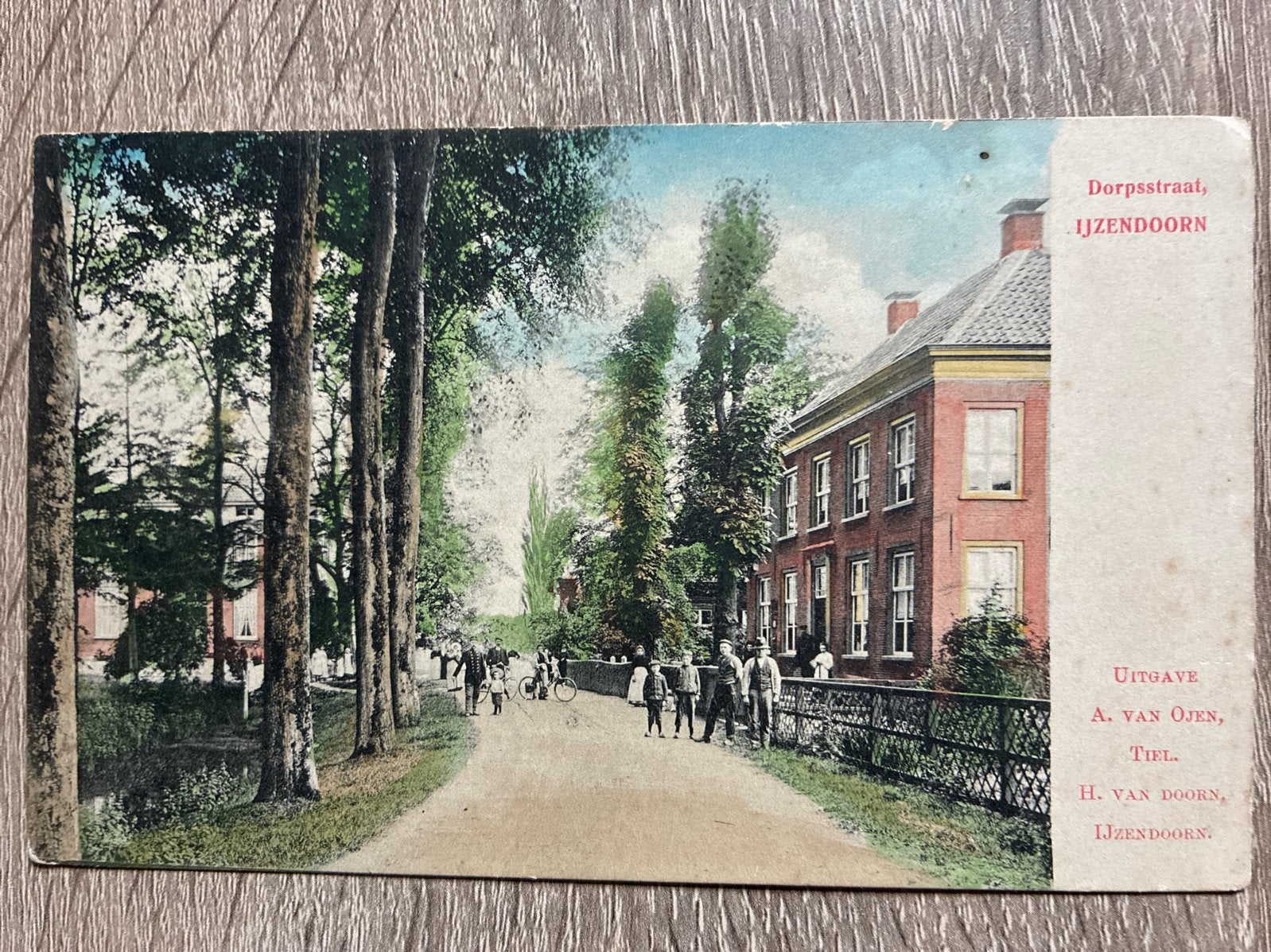 Oude Ansichtkaart IJzendoorn Dorpsstraat Gelderland, Verzamelen, Ansichtkaarten | Nederland, Gelopen, Gelderland, Voor 1920, Ophalen of Verzenden