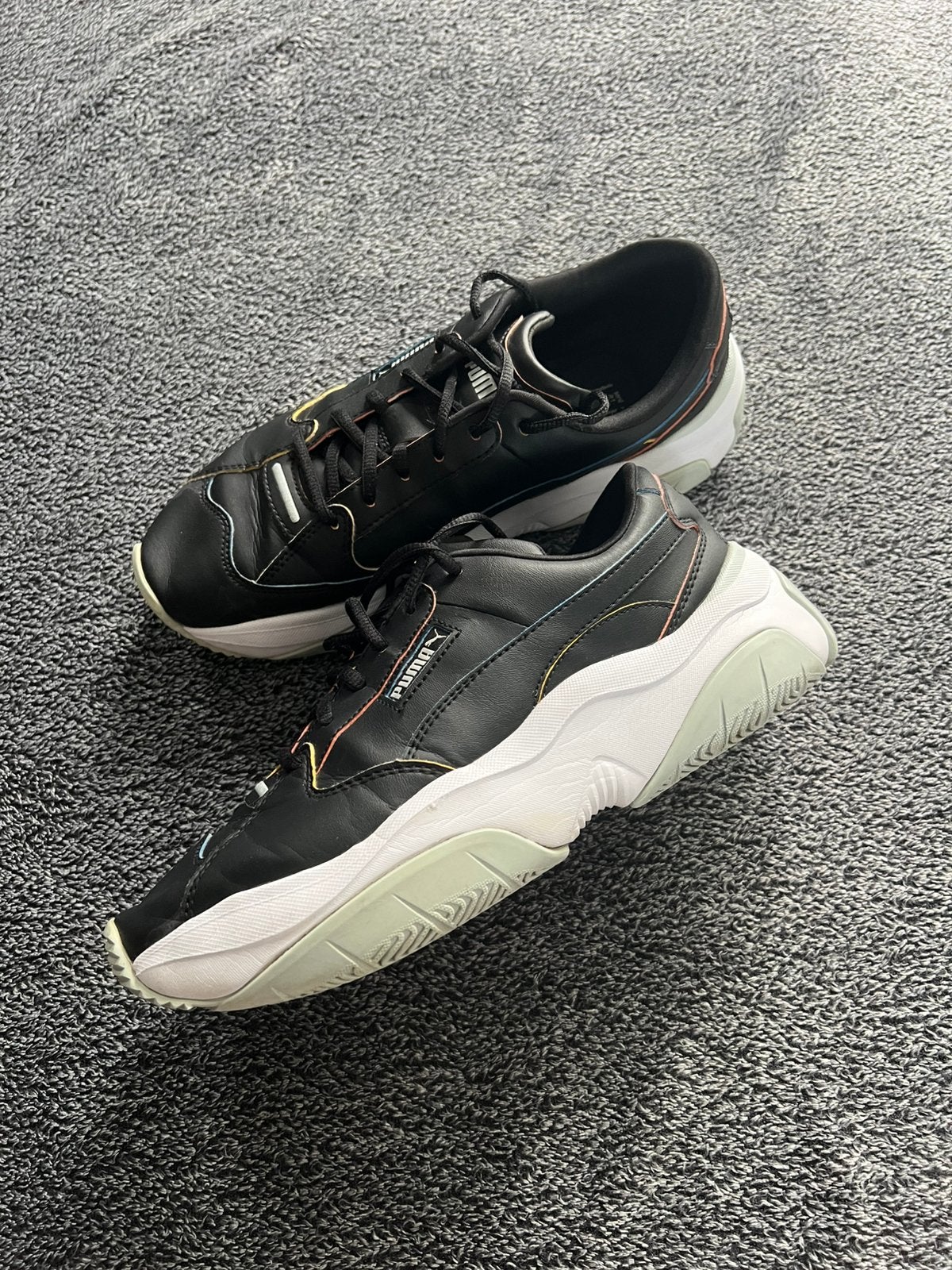 Maat 41 puma sneakers, Zwart, Ophalen of Verzenden, Sneakers of Gympen, Gedragen