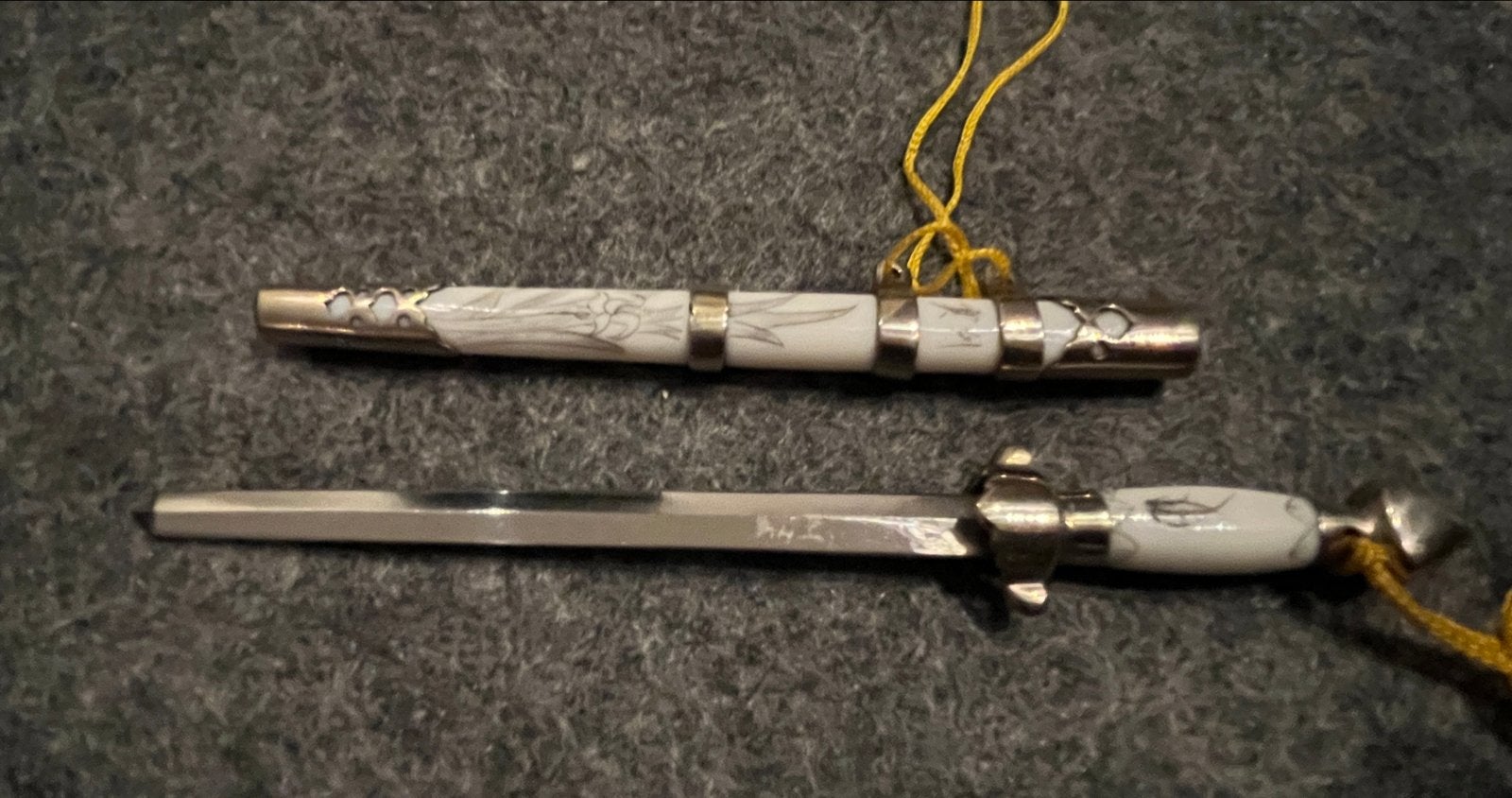 Chinese Miniatuur Zwaard Briefopener in Rode Geschenkdoos, Ophalen of Verzenden