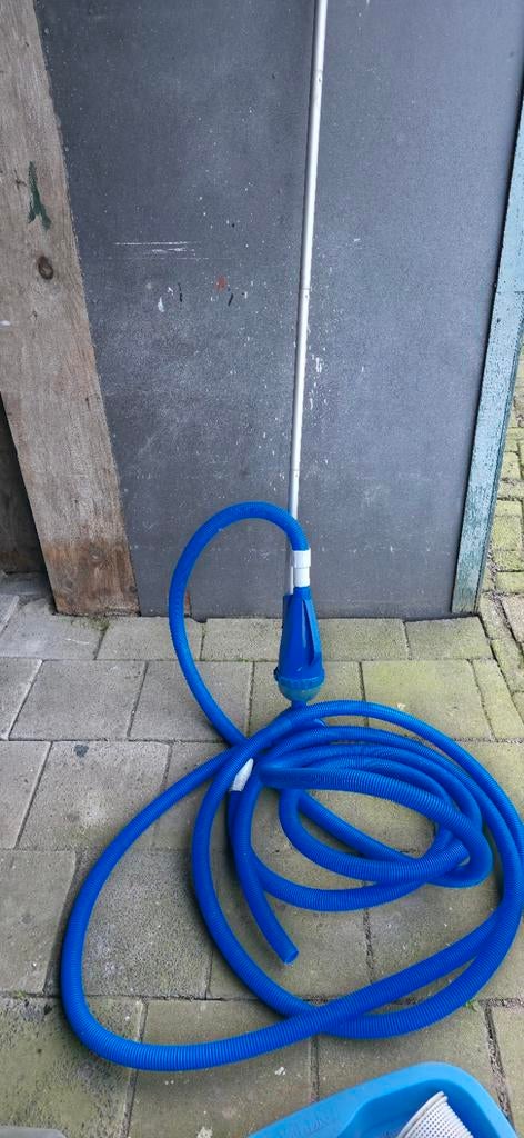 Intex Zwembad stofzuiger met slang, Ophalen, Gebruikt, Reinigingsmiddel