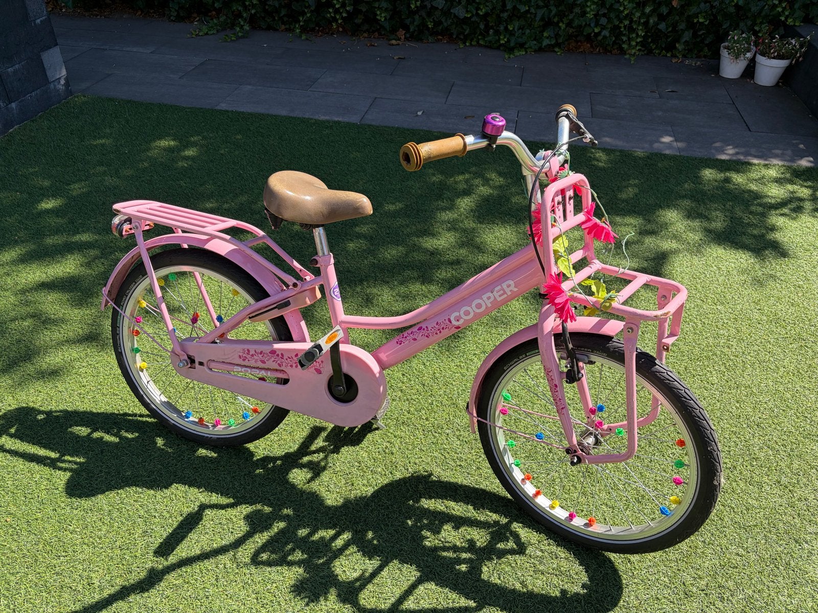 Roze kinderfiets Cooper 20 inch met voordrager, Fietsen en Brommers, Fietsen | Kinderfietsjes, Ophalen, Gebruikt, Terugtraprem