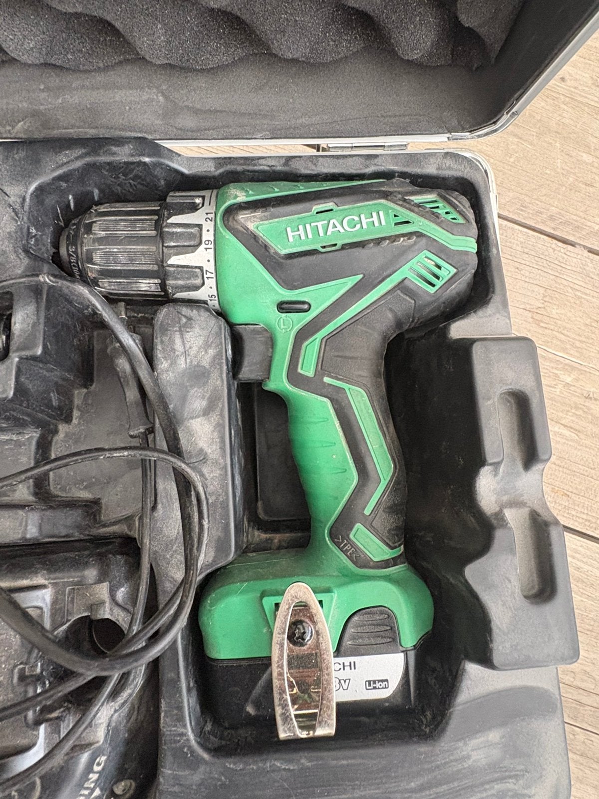 Hitachi schroefmachine 18v, Ophalen, Zo goed als nieuw, Minder dan 400 watt, Boor- en Schroefmachine