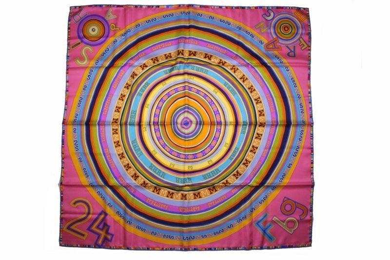 HERMÈS scarf “Tohu Bohu” by Claudia, Maat 42/44 (L), Nieuw, Ophalen of Verzenden, 24 Rue du Faubourg Saint‑Honoré 75008 Paris Frankrijk