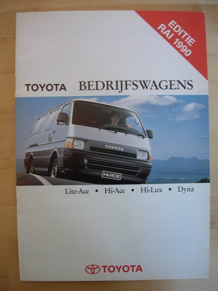 Toyota HiLux HiAce LiteAce Dyna Brochure 1990, Toyota, Ophalen of Verzenden, Zo goed als nieuw, Toyota