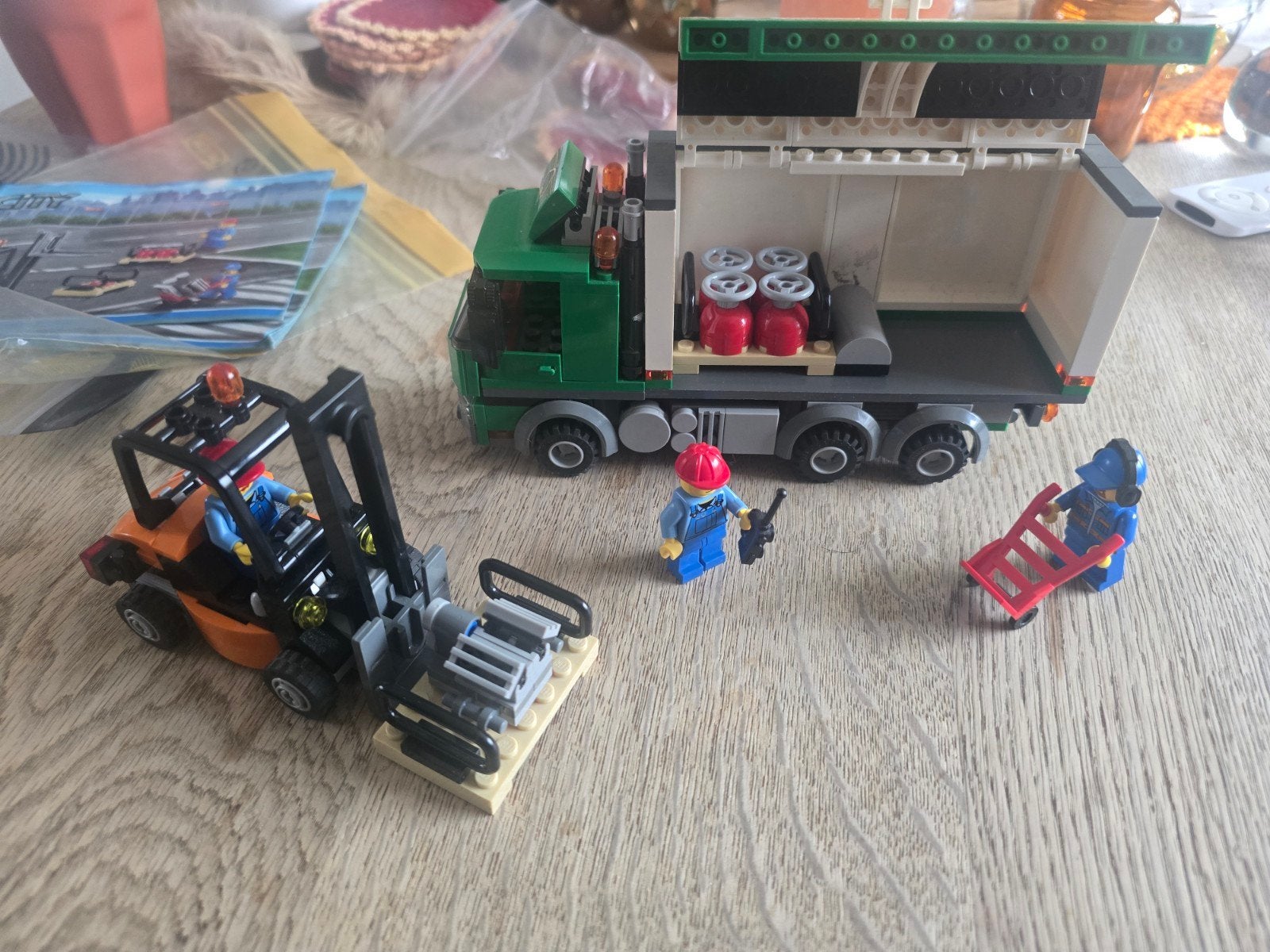 LEGO City 60020 Vrachttruck met Vorkheftruck, Kinderen en Baby's, Lego, Ophalen of Verzenden, Complete set, Inclusief instructies