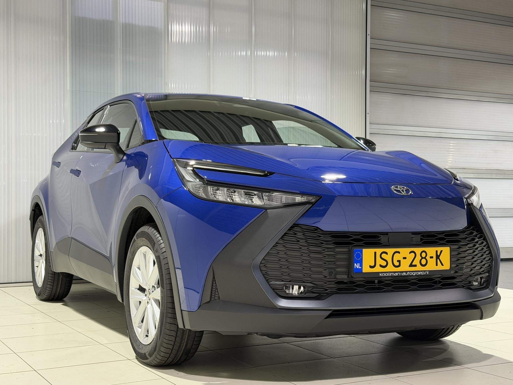 Toyota C-HR 2.0 Plug-in Hybrid 220 Active Direct leverbaar,, Auto's, Toyota, 725 kg, Blauw, Bedrijf, Hybride Elektrisch/Benzine