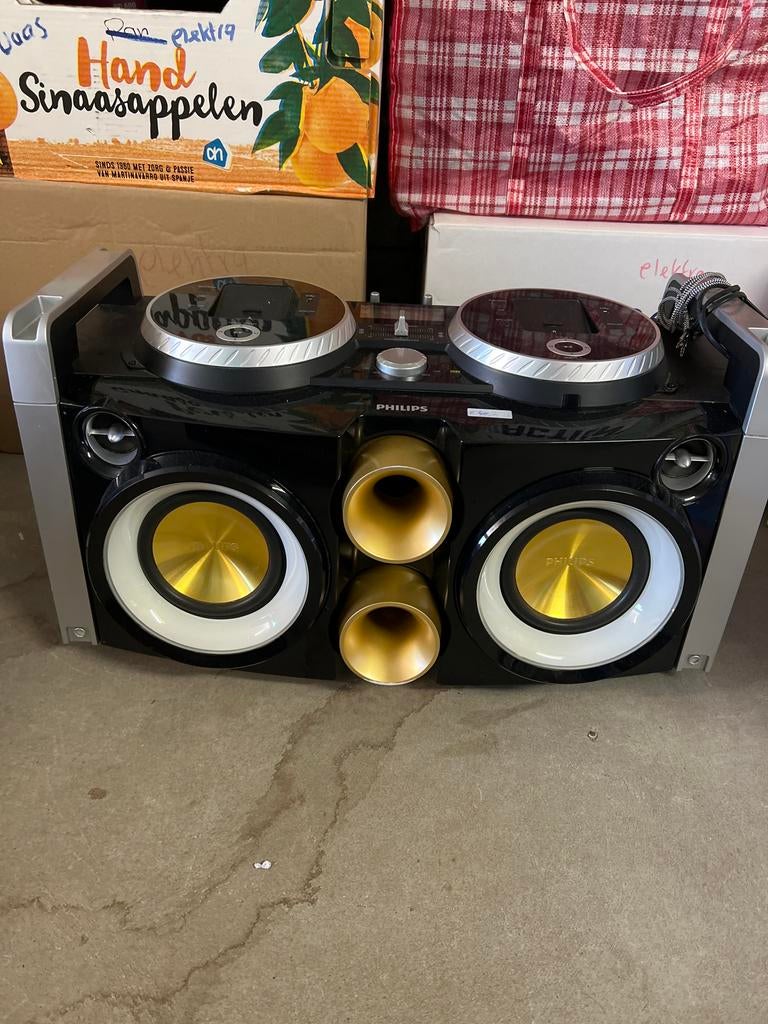 Philips Muziekbox met CD-speler en MP3-aansluiting, Ophalen, Philips, Gebruikt, Draagbaar
