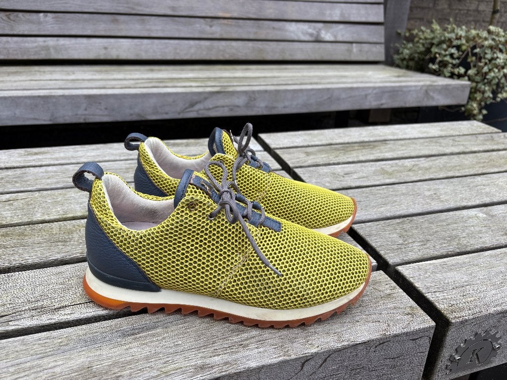 Patrizia Pepe geel blauwe sneakers maat 39, Geel, Ophalen of Verzenden, Patrizia Pepe, Sneakers of Gympen