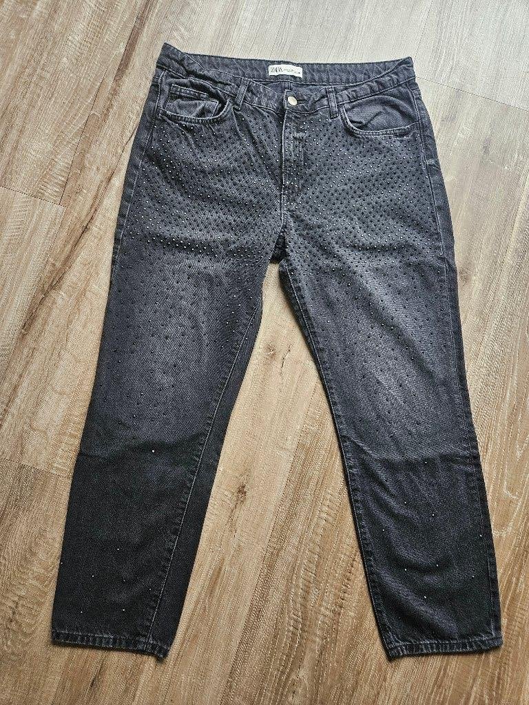 Spijkerbroek jeans zwart met steentje Zara 44 bijna nieuw, Kleding | Dames, Ophalen of Verzenden, Zo goed als nieuw, W33 - W36 (confectie 42/44)