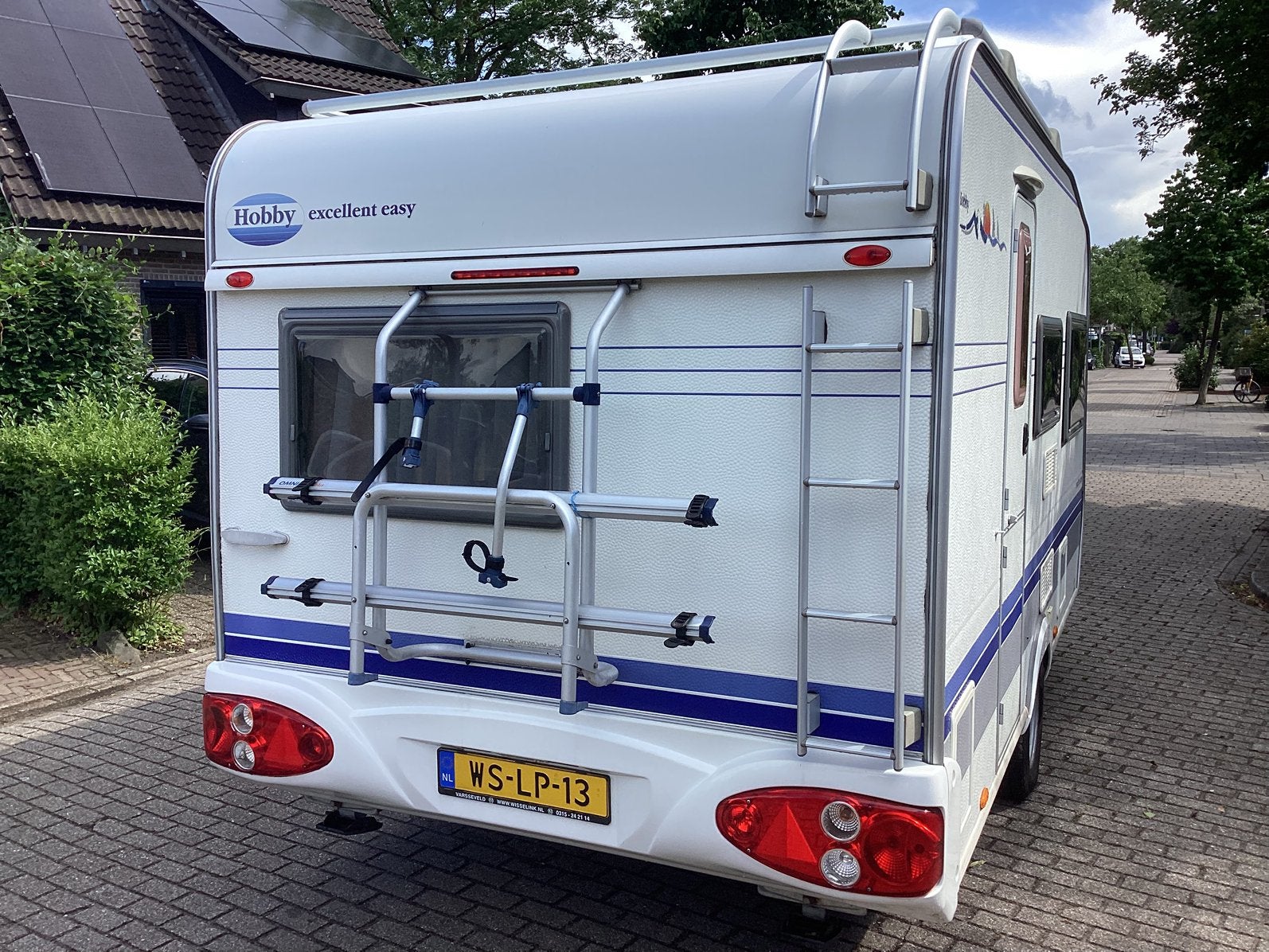 Hobby excellent  easy 400sf (2005) met voortent, Caravans en Kamperen, Caravans, Particulier, tot en met 4, 750 - 1000 kg, Treinzit