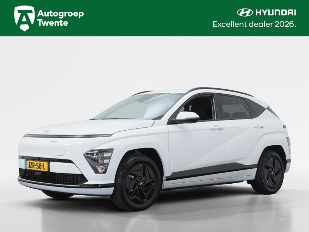 Hyundai KONA Electric 64,8 kWh Pure Edition | DEMO | Stoelve, Auto's, Hyundai, 12 maanden, Gebruikt, Wit, Origineel Nederlands