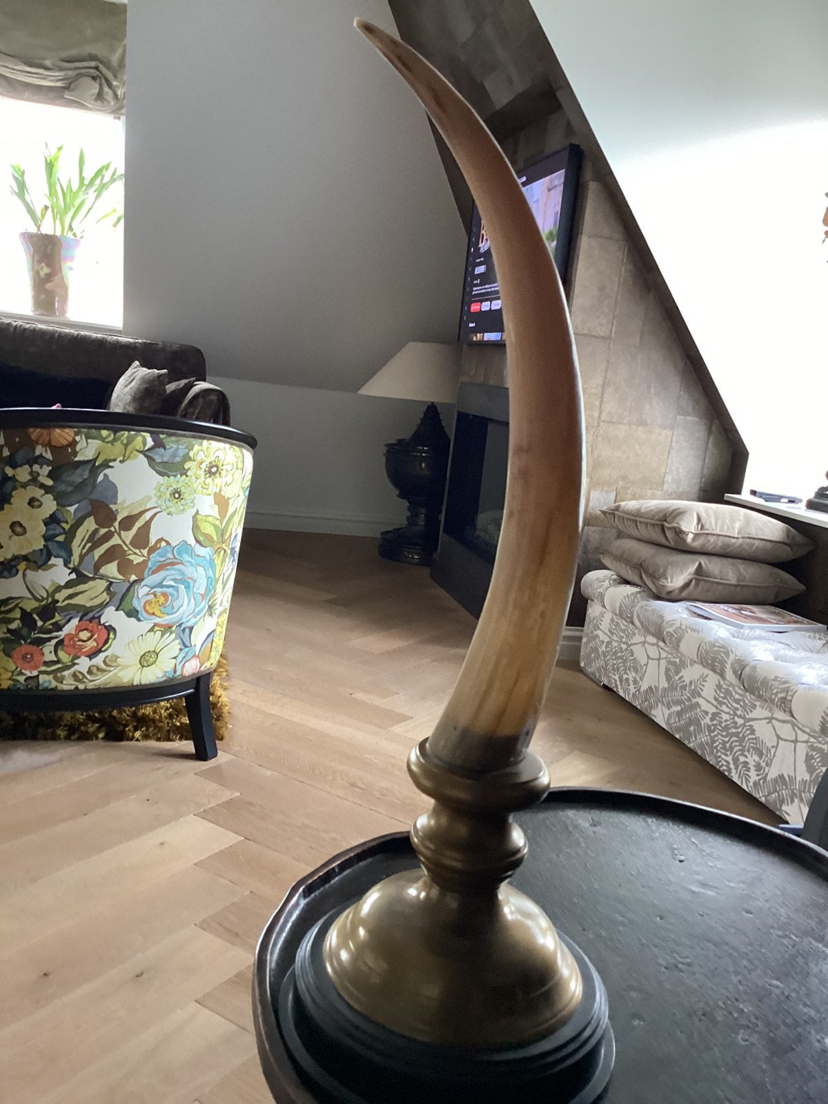 Eichholtz hoorn op bronzen voet, Antiek en Kunst, Ophalen of Verzenden, Brons