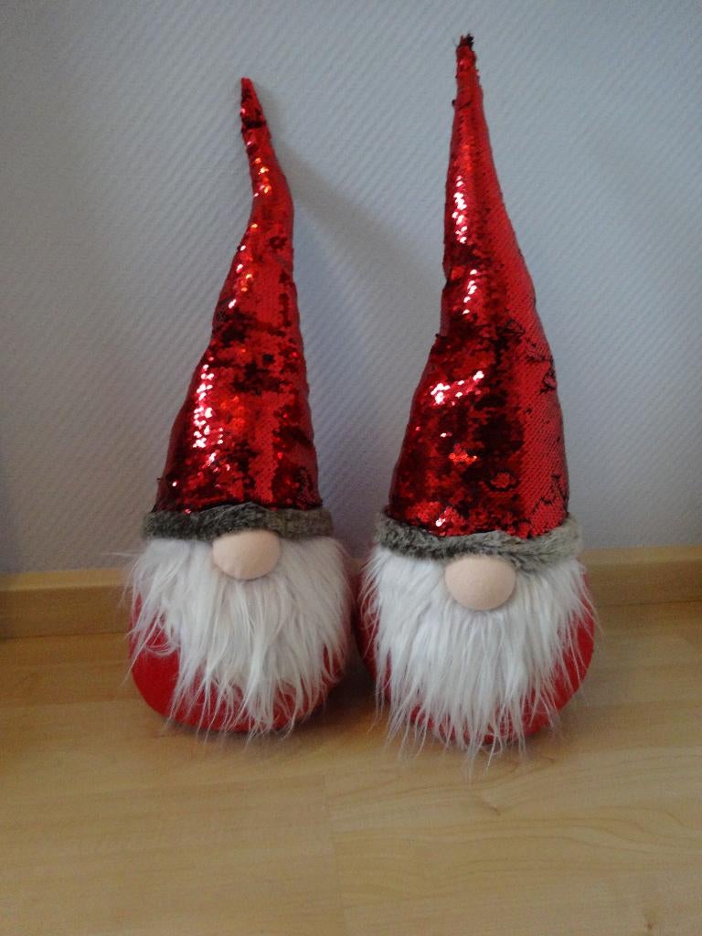 2 grote kerstgnoom 63 cm, Diversen, Kerst, Ophalen of Verzenden, Zo goed als nieuw