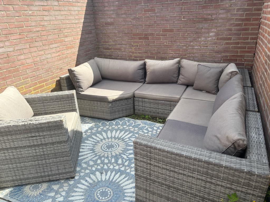 Tuin set / lounge set met kussens + lose stoel met kussens, Ophalen, Kunststof, Gebruikt, 6 zitplaatsen