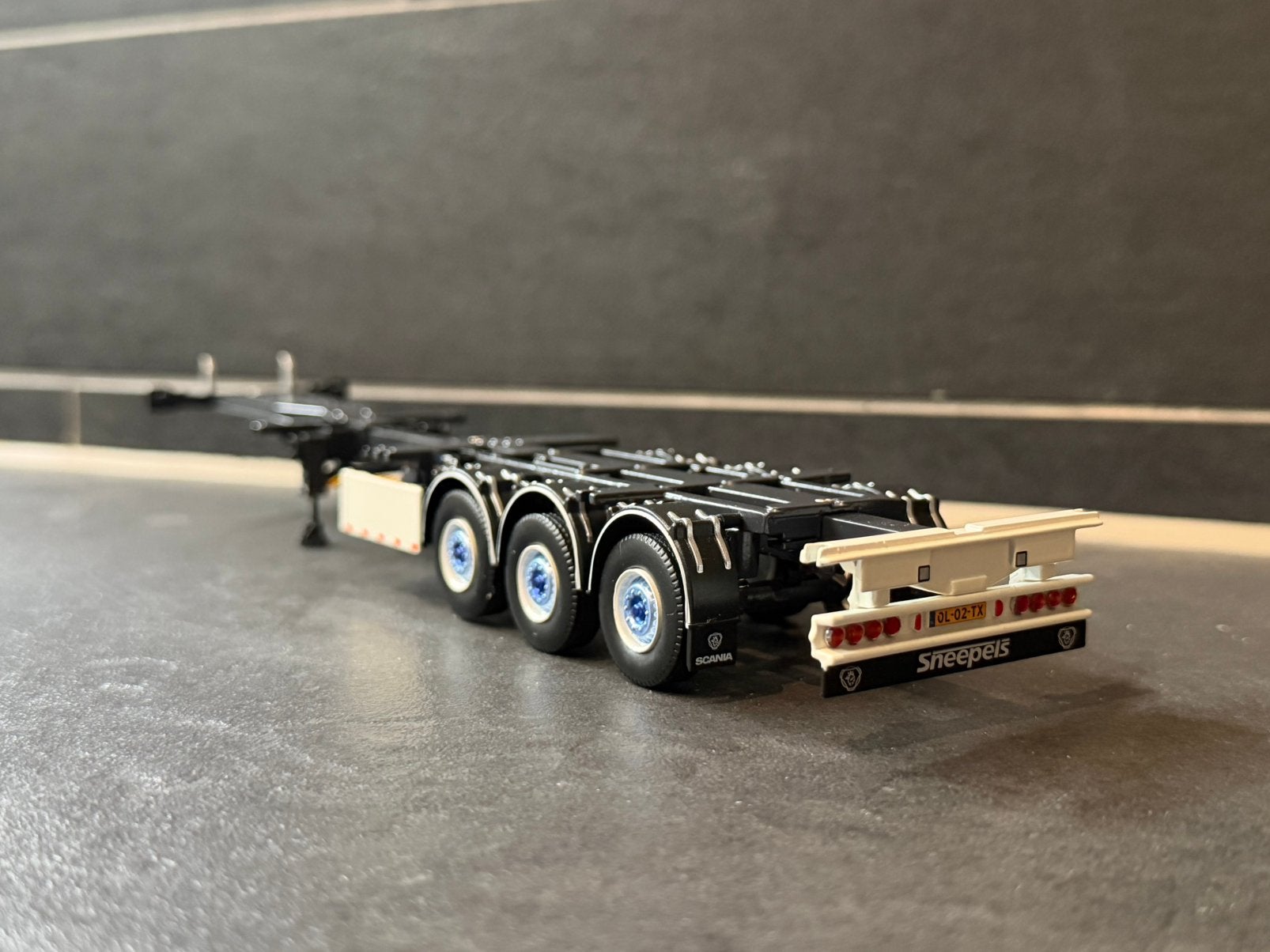 Tekno Sneepels container chassis, Hobby en Vrije tijd, Ophalen of Verzenden, Zo goed als nieuw, Bus of Vrachtwagen, Tekno