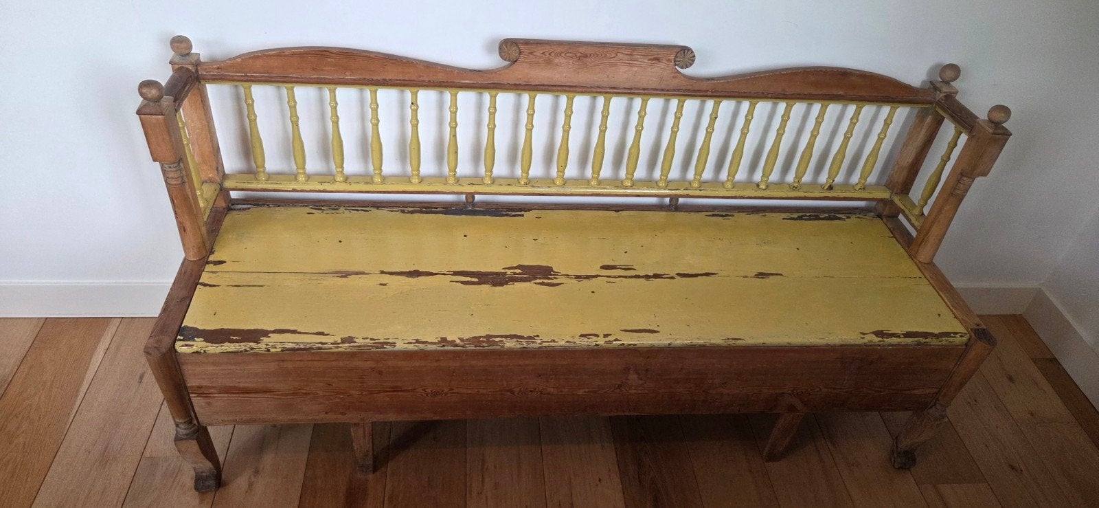 Zweeds vintage houten klepbank, Antiek en Kunst, Ophalen