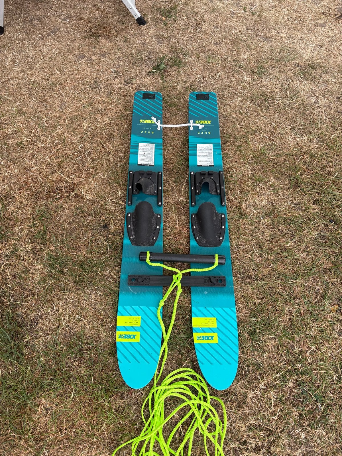 Jobe Buzz Trainer Kinder Trainingsski met Koord/beugel, Ophalen, Met skitouw, Gebruikt, Waterski's