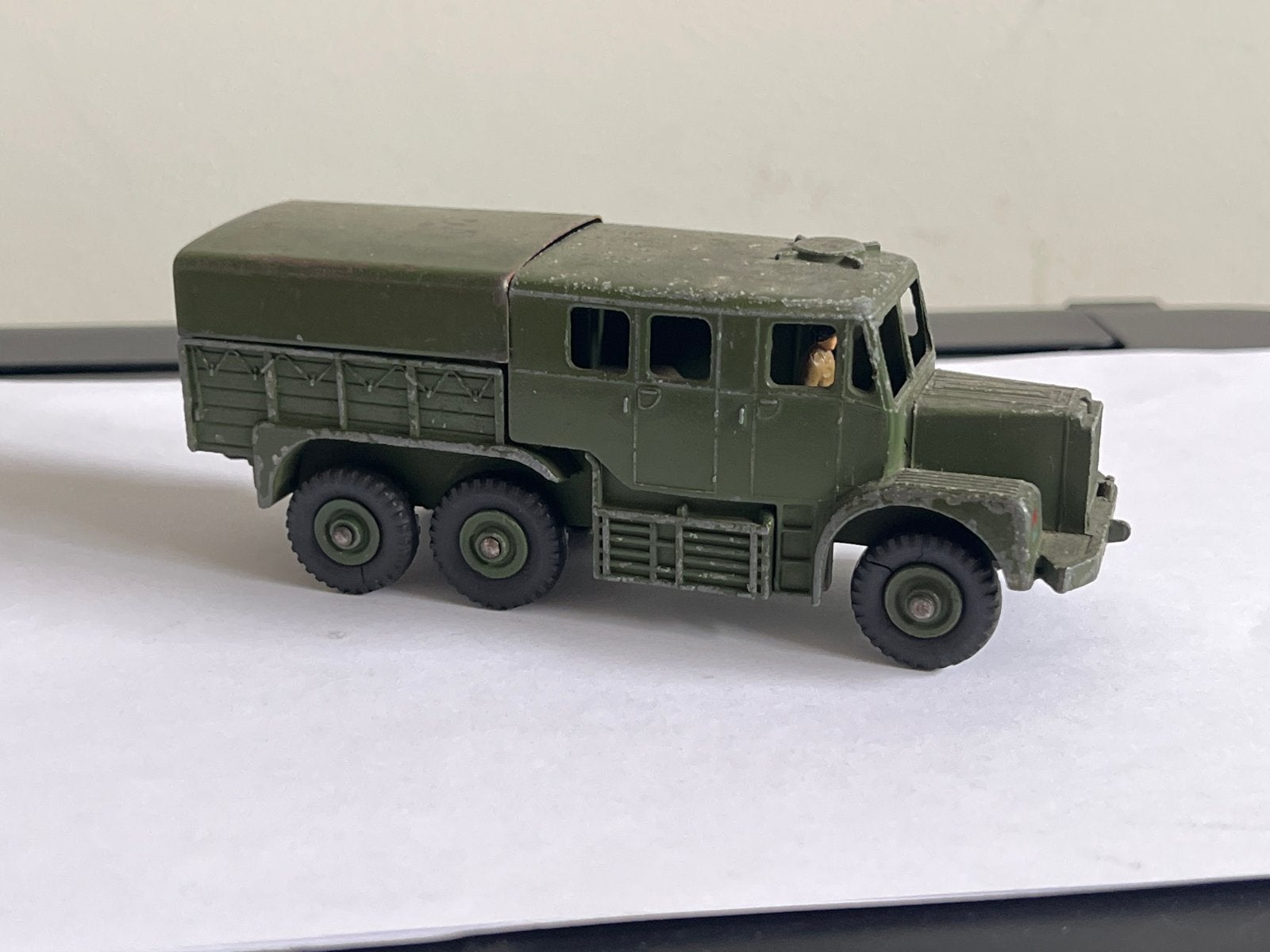 Dinky Supertoys Medium Artillery Tractor 689 - Vintage, Antiek en Kunst, Antiek | Speelgoed, Ophalen of Verzenden