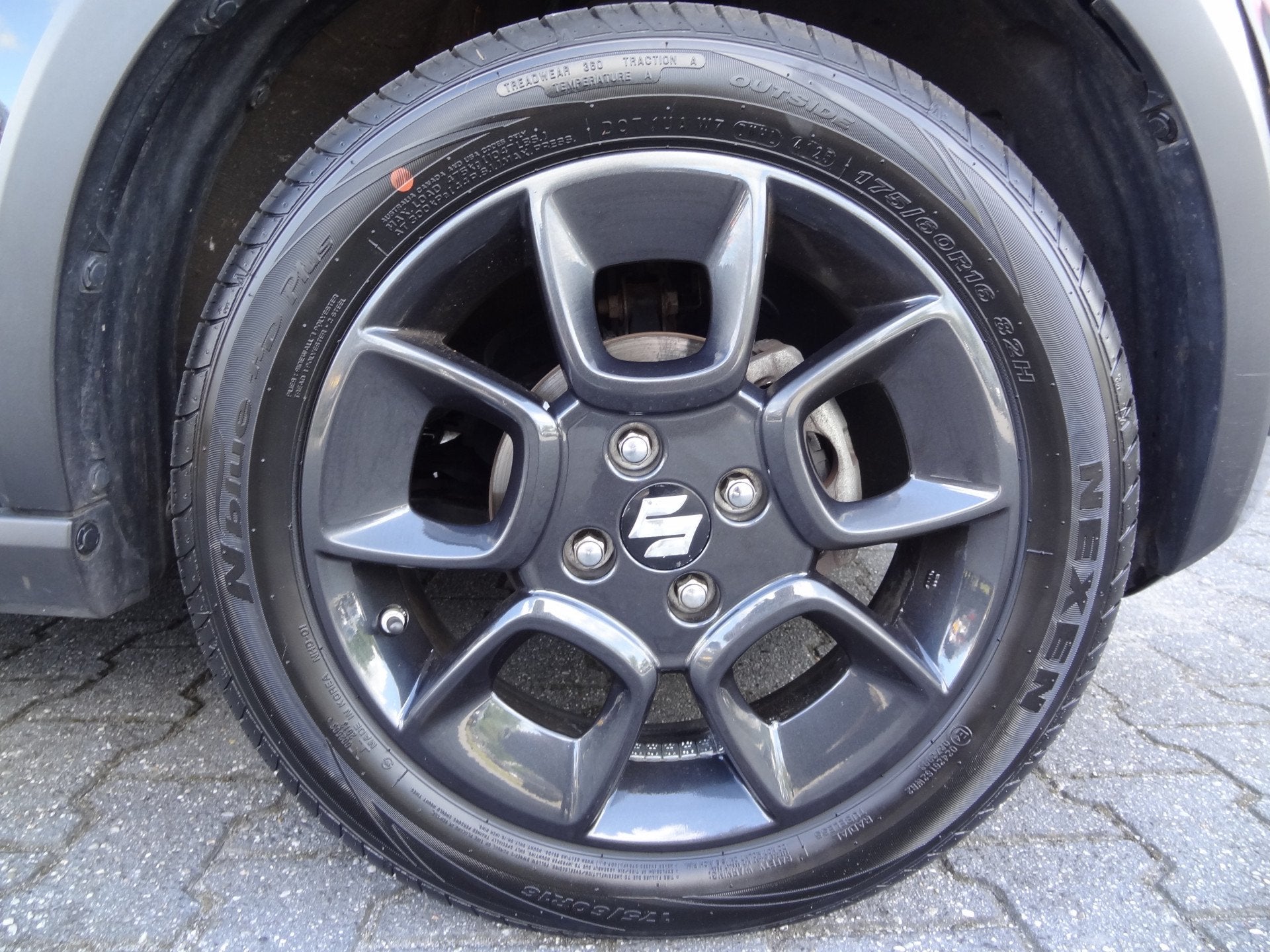 Suzuki Ignis 1.2 | CAMERA | TREKHAAK | STOELV | NAVI, 83 pk, Stof, Gebruikt, 4 cilinders