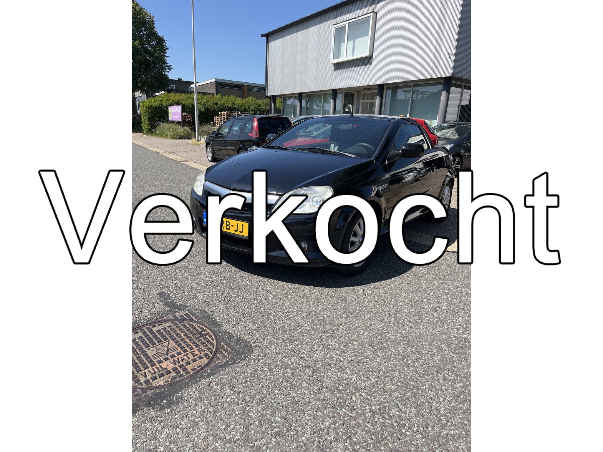 Opel Tigra TwinTop 1.8-16V Cosmo Airco. Keurig nette en goed, Gebruikt, 4 cilinders, 1796 cc, Zwart