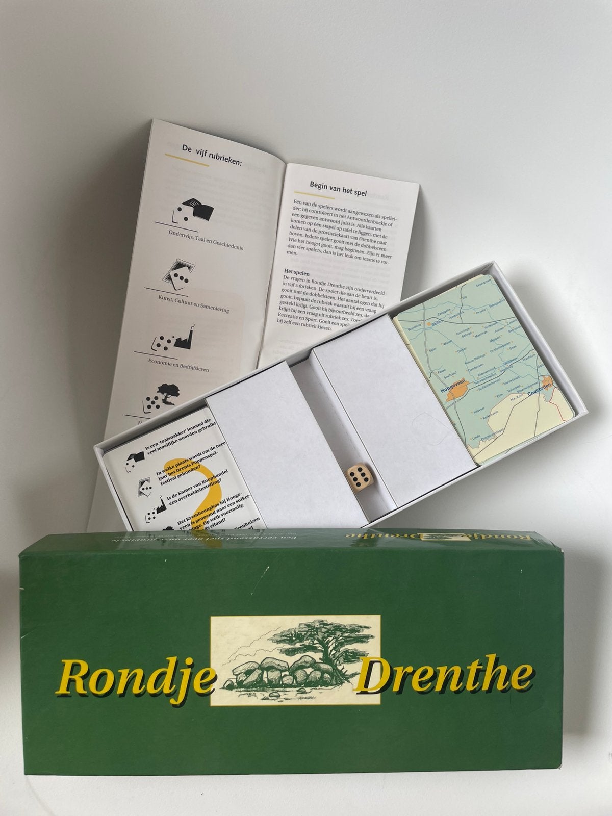 spel quiz ‘Rondje Drenthe’, met leuke vragen en weetjes, Hobby en Vrije tijd, Gezelschapsspellen | Bordspellen, Ophalen of Verzenden