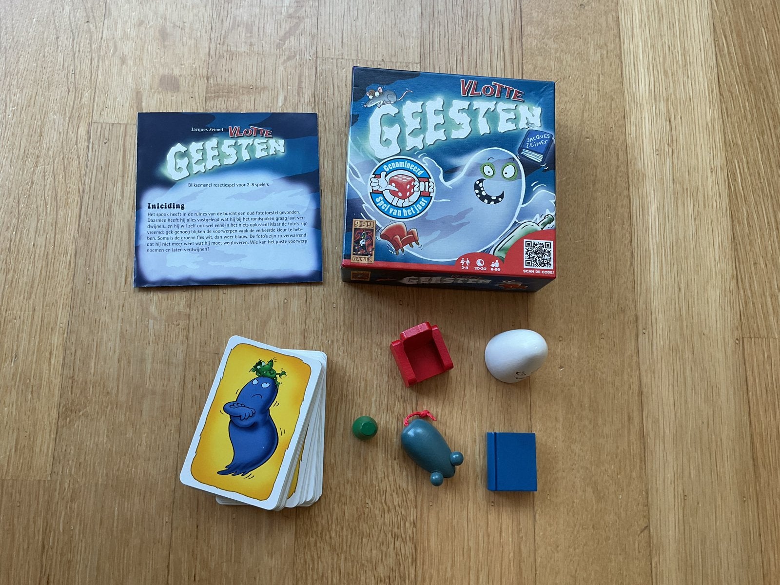 Vlotte Geesten - Leuk en snel gezelschapsspel. 999 games., Vijf spelers of meer, Ophalen of Verzenden, Zo goed als nieuw