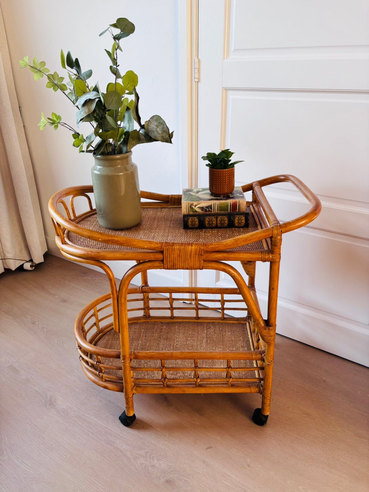 Prachtige Vintage Rotan / bamboe Serveerwagen / / Trolley, Ophalen, Rechthoekig, 50 tot 100 cm