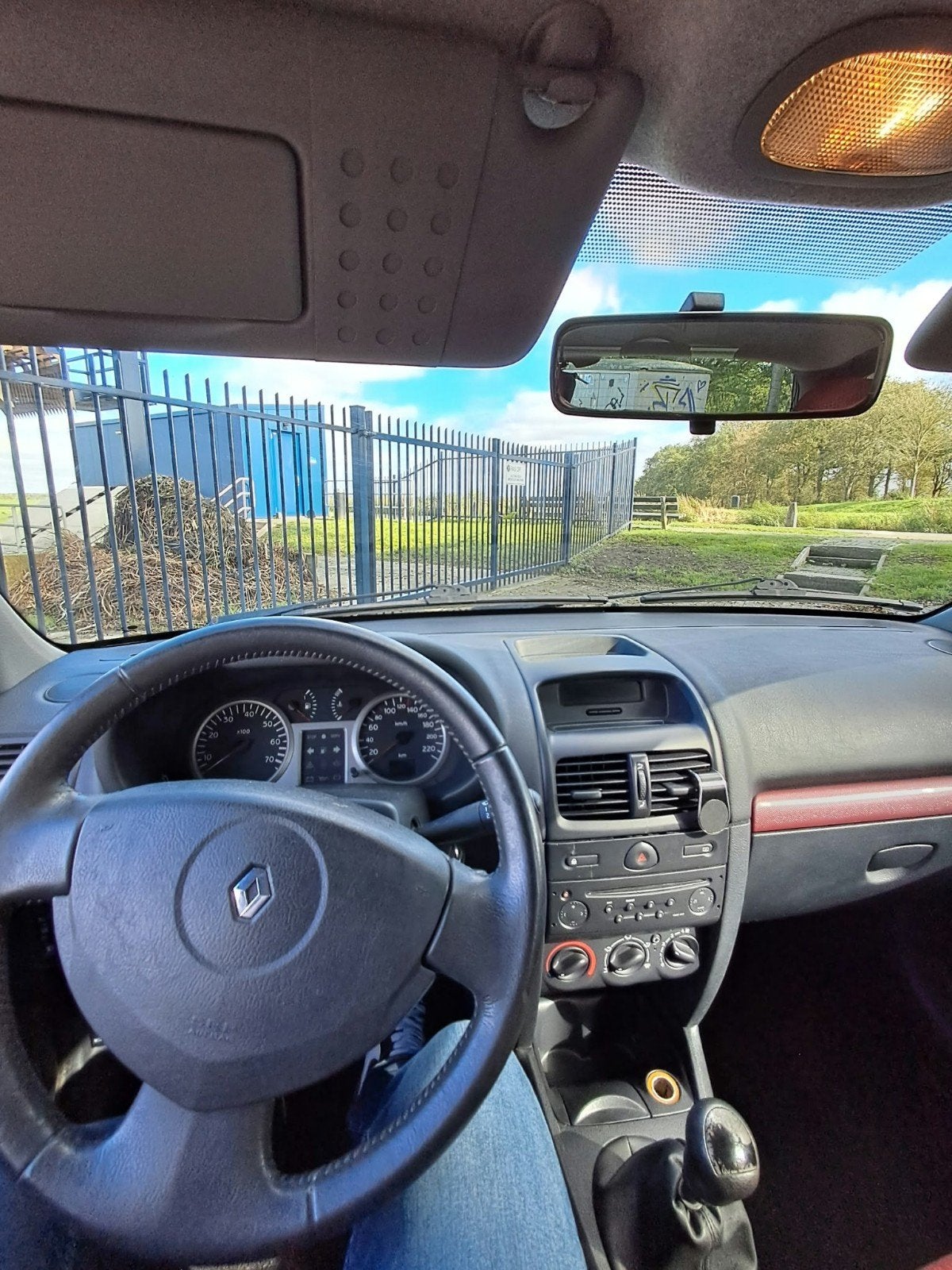 Renault Clio 1.2 16V 3DR 2005 2004 Zwart, 74 pk, 31 €/maand, 4 cilinders, Zwart