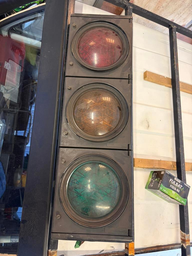Stoplicht werkend op 12volt, Ophalen, Zo goed als nieuw, Licht