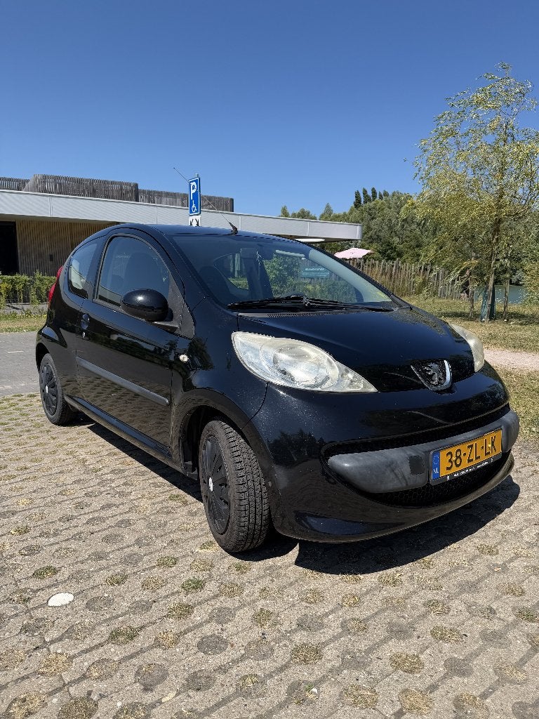 Peugeot 107 | Airco | Elektrische Ramen | APK, Voorwielaandrijving, Zwart, 4 stoelen, Origineel Nederlands