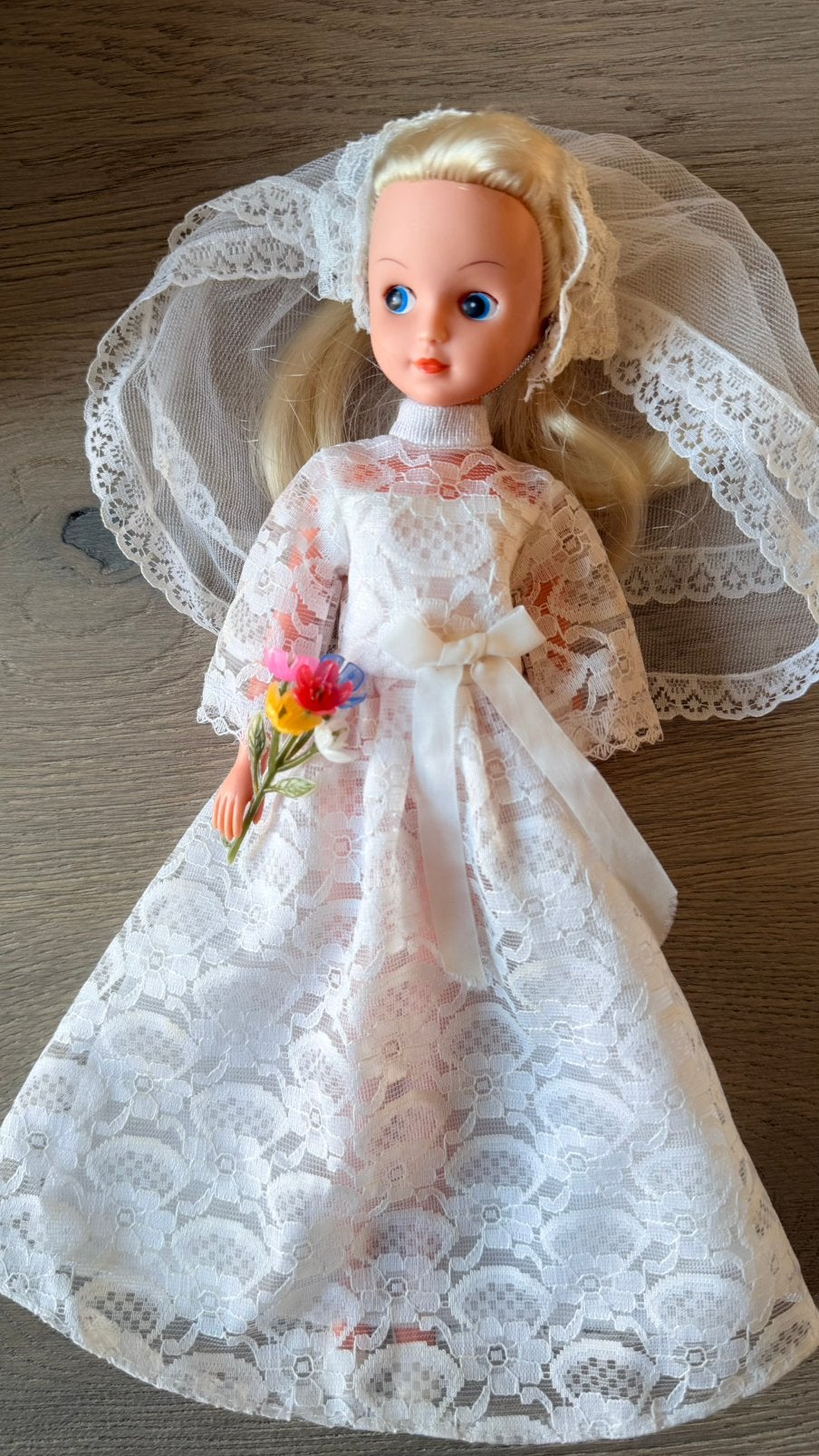Vintage FLEUR Barbie Sindy BRIDE, Verzamelen, Poppen, Ophalen of Verzenden, Zo goed als nieuw