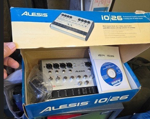 Alesis iO|26 FireWire audio interface – ongebruikt, Ophalen of Verzenden, Nieuw, 5 tot 10 kanalen, Microfooningang
